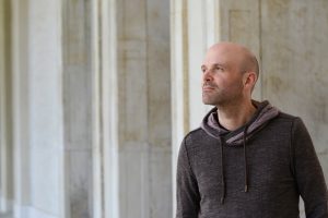 Josef Hien · DER ADLER, DER EIN HUHN WAR