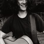 21:00 Lennard Bertzbach: Singer Songwriter Poet
